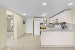 5580 W 26th Ct, Hialeah, FL 33016 - Photo 7