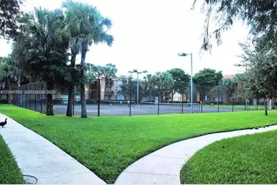 10709 Cleary Blvd #307, Plantation, FL 33324 - Photo 5