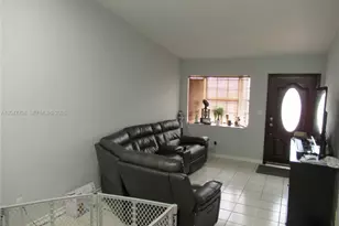 11530 NW 87th Ct, Hialeah Gardens, FL 33018 - Photo 3