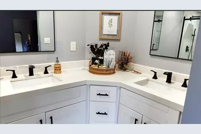 [Address not provided], Miami, FL 33186 - Photo 17