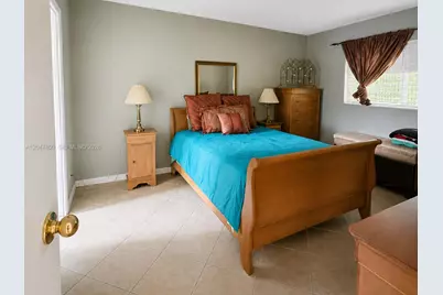 4700 NW 35th St #411, Lauderdale Lakes, FL 33319 - Photo 11