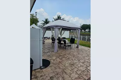 7565 N Augusta Dr #7567, Hialeah, FL 33015 - Photo 13