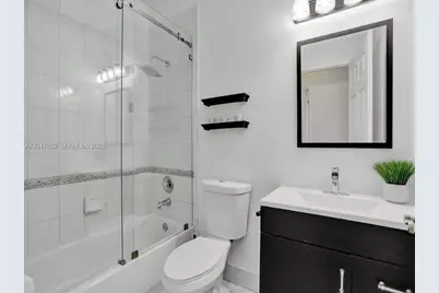 10813 NW 51st Ln #10813, Doral, FL 33178 - Photo 11