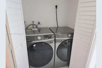 1141 SW 8th Ter, Fort Lauderdale, FL 33315 - Photo 17