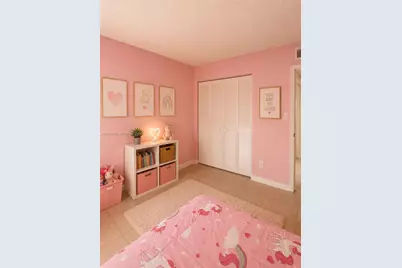 301 N Pine Island Rd #220, Plantation, FL 33324 - Photo 13