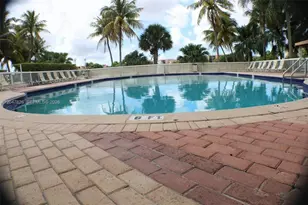 9367 Fontainebleau Blvd, Miami, FL 33172 - Photo 17