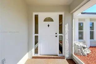 8209 Chaucer Dr, Spring Hill, FL 34607 - Photo 5