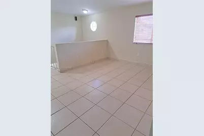 17318 NW 74th Ave #202, Hialeah, FL 33015 - Photo 7