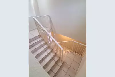 17318 NW 74th Ave #202, Hialeah, FL 33015 - Photo 11