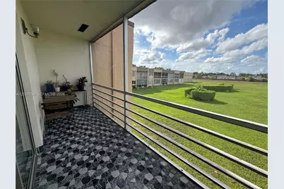 9101 Sunrise Lakes Blvd #215, Sunrise, FL 33322 - Photo 37