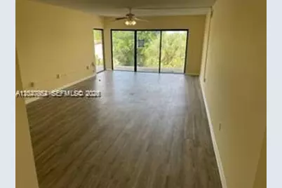 461 Ives Dairy Rd #406-2, Miami, FL 33179 - Photo 9