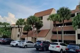 461 Ives Dairy Rd, Miami, FL 33179 - Photo 1