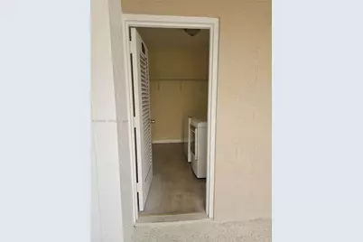 461 Ives Dairy Rd #406-2, Miami, FL 33179 - Photo 11