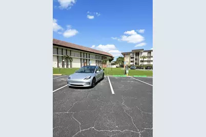 2861 NW 47th Ter #201A, Lauderdale Lakes, FL 33313 - Photo 9