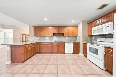 15059 SW 33rd Ter, Miami, FL 33185 - Photo 11