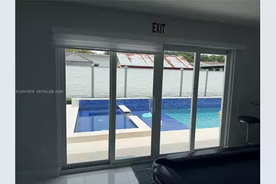 7525 Roosevelt St, Hollywood, FL 33024 - Photo 29