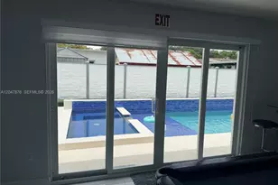 7525 Roosevelt St, Hollywood, FL 33024 - Photo 29