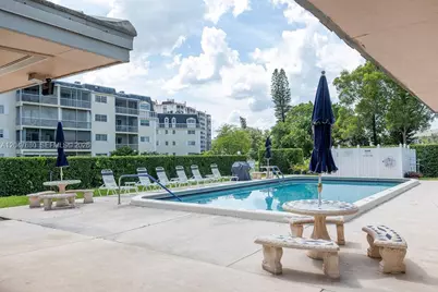 3575 Broken Woods Dr #303, Coral Springs, FL 33065 - Photo 25