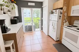 7830 NW 6th St, Pembroke Pines, FL 33024 - Photo 7