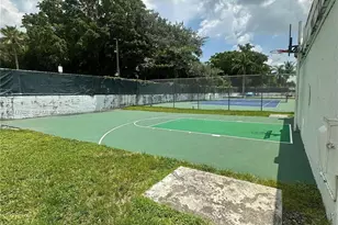 496 NW 165th Street Rd, Miami, FL 33169 - Photo 9