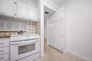 2999 Point E Dr, Aventura, FL 33160 - Photo 5