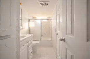 2999 Point E Dr, Aventura, FL 33160 - Photo 19