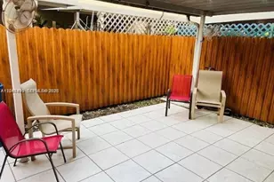 8075 NW 8th St, Miami, FL 33126 - Photo 5