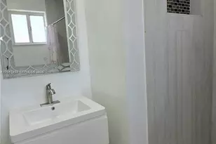 8075 NW 8th St, Miami, FL 33126 - Photo 23