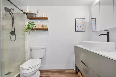 555 NE 15th St #518, Miami, FL 33132 - Photo 13