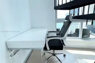 300 S Biscayne Blvd, Miami, FL 33131 - Photo 13