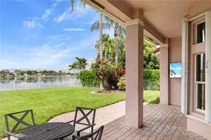 18500 SW 7th St, Pembroke Pines, FL 33029 - Photo 11