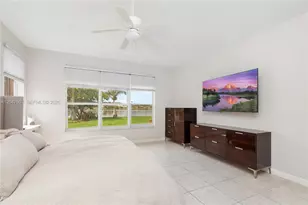 18500 SW 7th St, Pembroke Pines, FL 33029 - Photo 17
