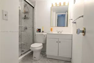 9140 Fontainebleau Blvd, Miami, FL 33172 - Photo 19