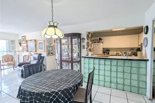 9140 Fontainebleau Blvd, Miami, FL 33172 - Photo 3