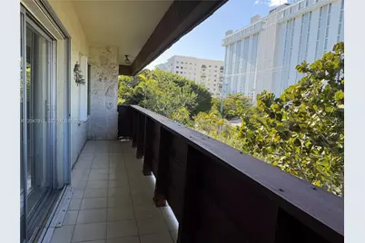 1205 Mariposa Ave #413, Coral Gables, FL 33146 - Photo 13