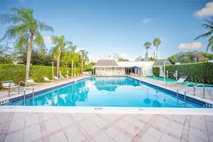 807 NE 27th Ave, Hallandale Beach, FL 33009 - Photo 15