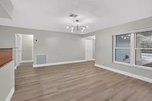 2201 NW 81st Ave, Sunrise, FL 33322 - Photo 9