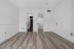 6070 W 18th Ave, Hialeah, FL 33012 - Photo 25