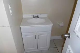 1501 NE 191st St, Miami, FL 33179 - Photo 19
