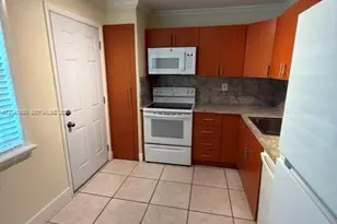 1501 NE 191st St, Miami, FL 33179 - Photo 11