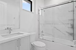 4388 NW 81st Ave, Doral, FL 33166 - Photo 31