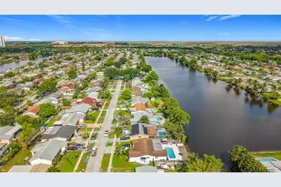 11541 NW 31st Pl, Sunrise, FL 33323 - Photo 5