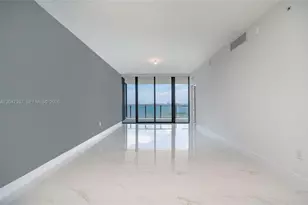 700 NE 24th St, Miami, FL 33137 - Photo 9