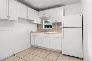 19200 NW 44th Ave, Miami Gardens, FL 33055 - Photo 25
