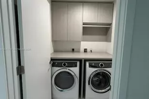 851 NE 1st Ave, Miami, FL 33132 - Photo 17