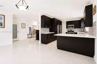 1351 NE 41st Pl, Homestead, FL 33033 - Photo 9