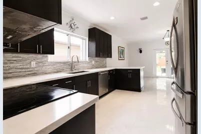 1351 NE 41st Pl, Homestead, FL 33033 - Photo 7