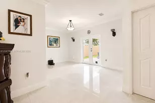 1351 NE 41st Pl, Homestead, FL 33033 - Photo 5