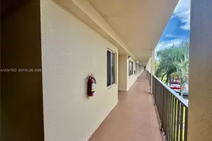 1351 SW 141st Ave, Pembroke Pines, FL 33027 - Photo 27