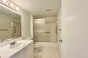 1351 SW 141st Ave, Pembroke Pines, FL 33027 - Photo 9